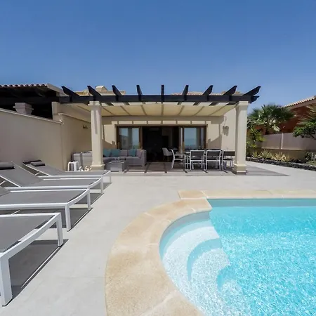 Señorio Del Castillo - Private Heated Pool *